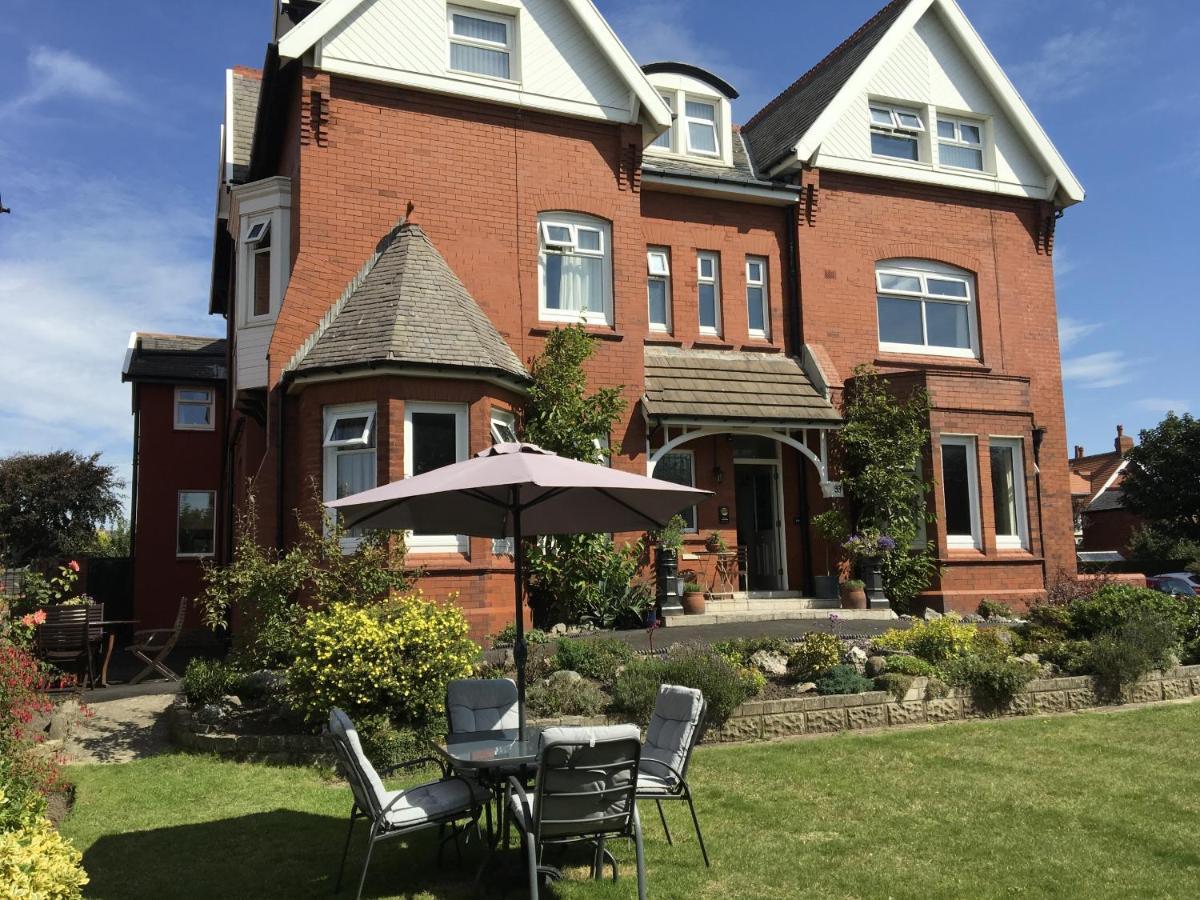 Appartamento Mode - The Old School House Lytham St Annes Esterno foto